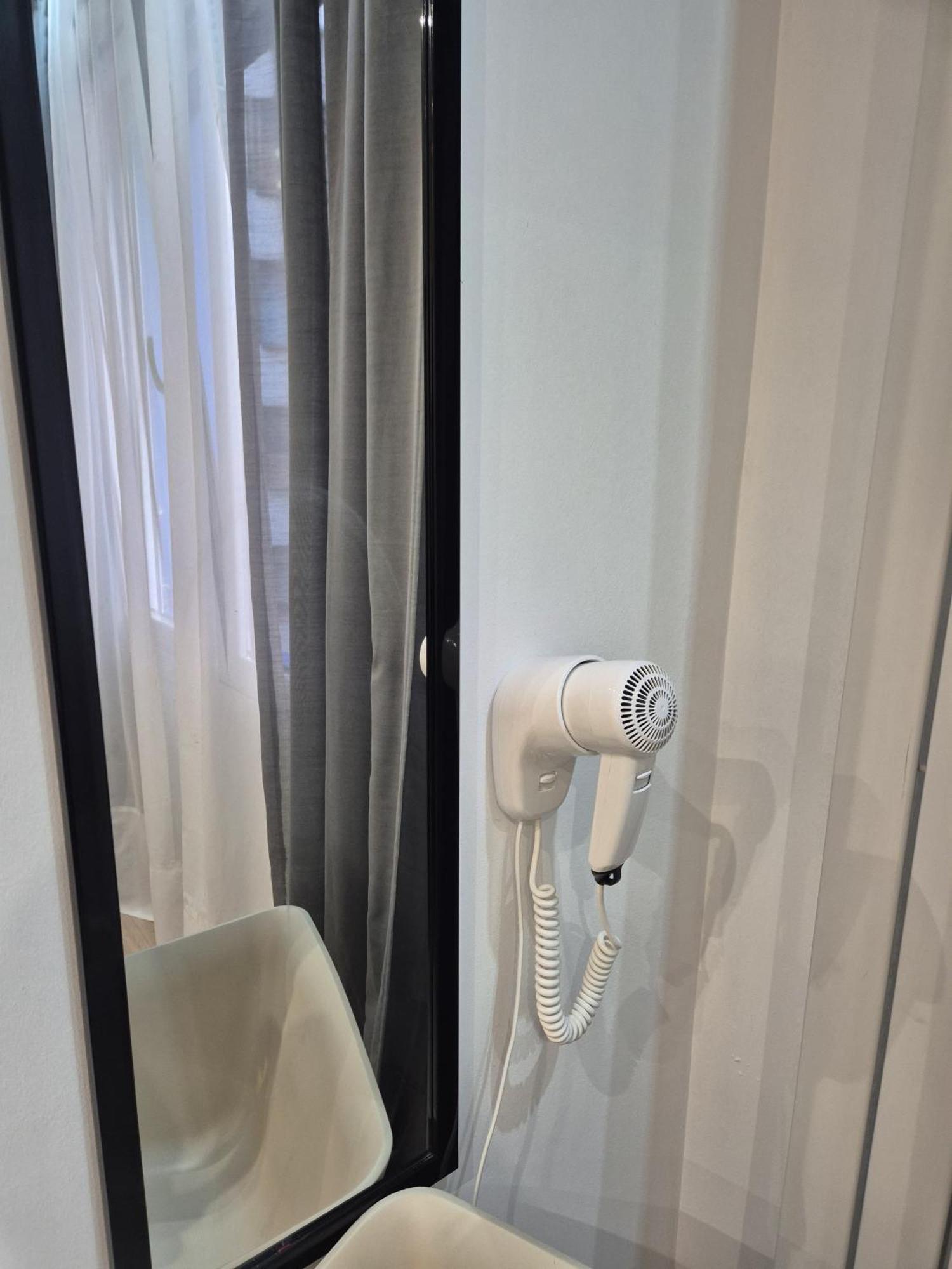 18 Habitacion En Vivienda Centrica ビルバオ エクステリア 写真
